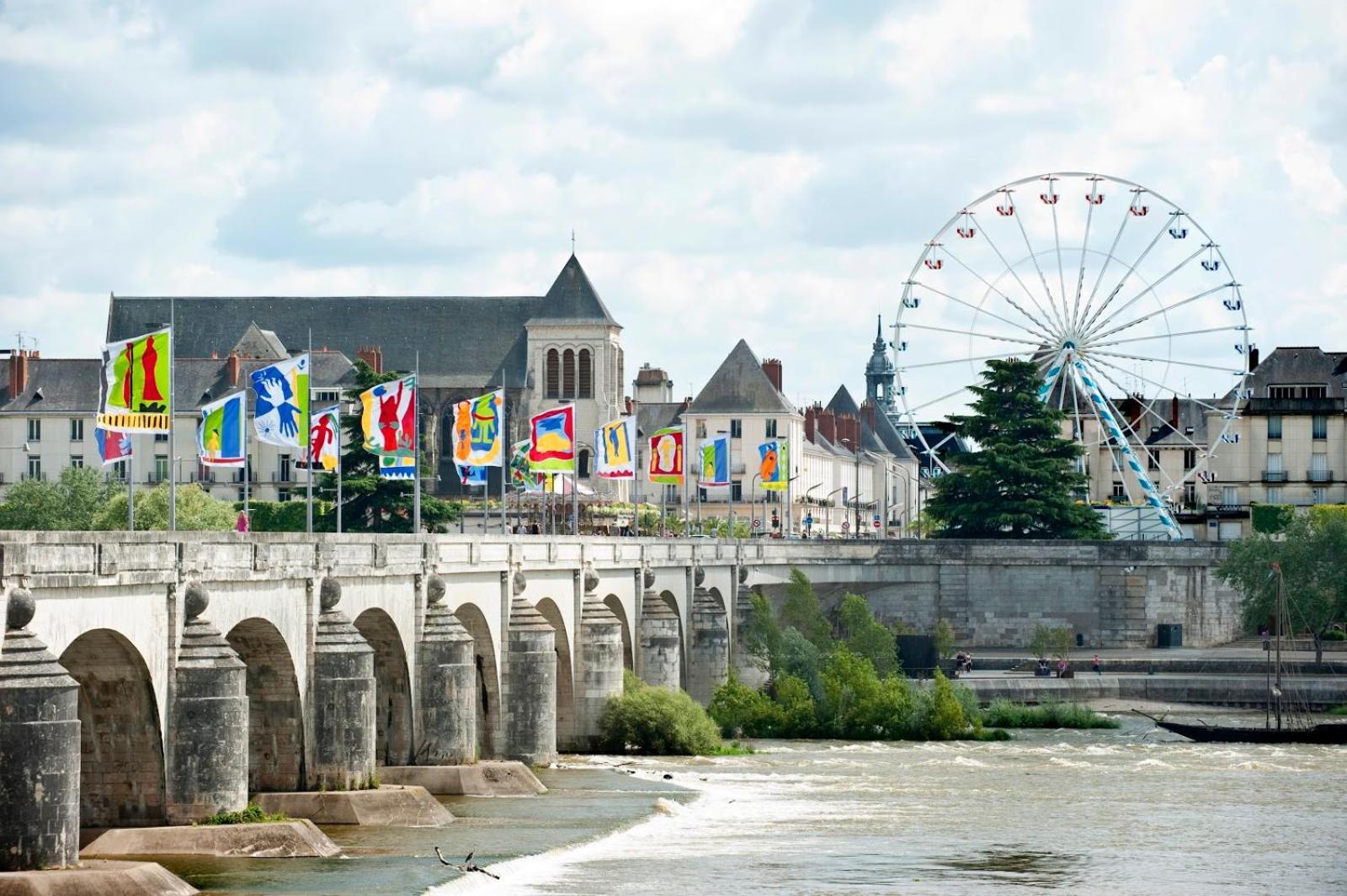 Le Balzac / Colbert - Bord De Loire Leilighet Tours Eksteriør bilde